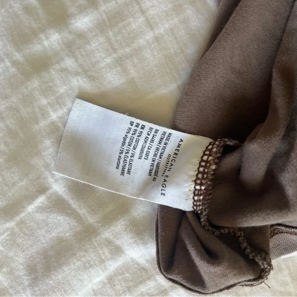 SOLD xlist American Eagle Top Short Sleeve Crop Brown NWT - Picture 7 of 7